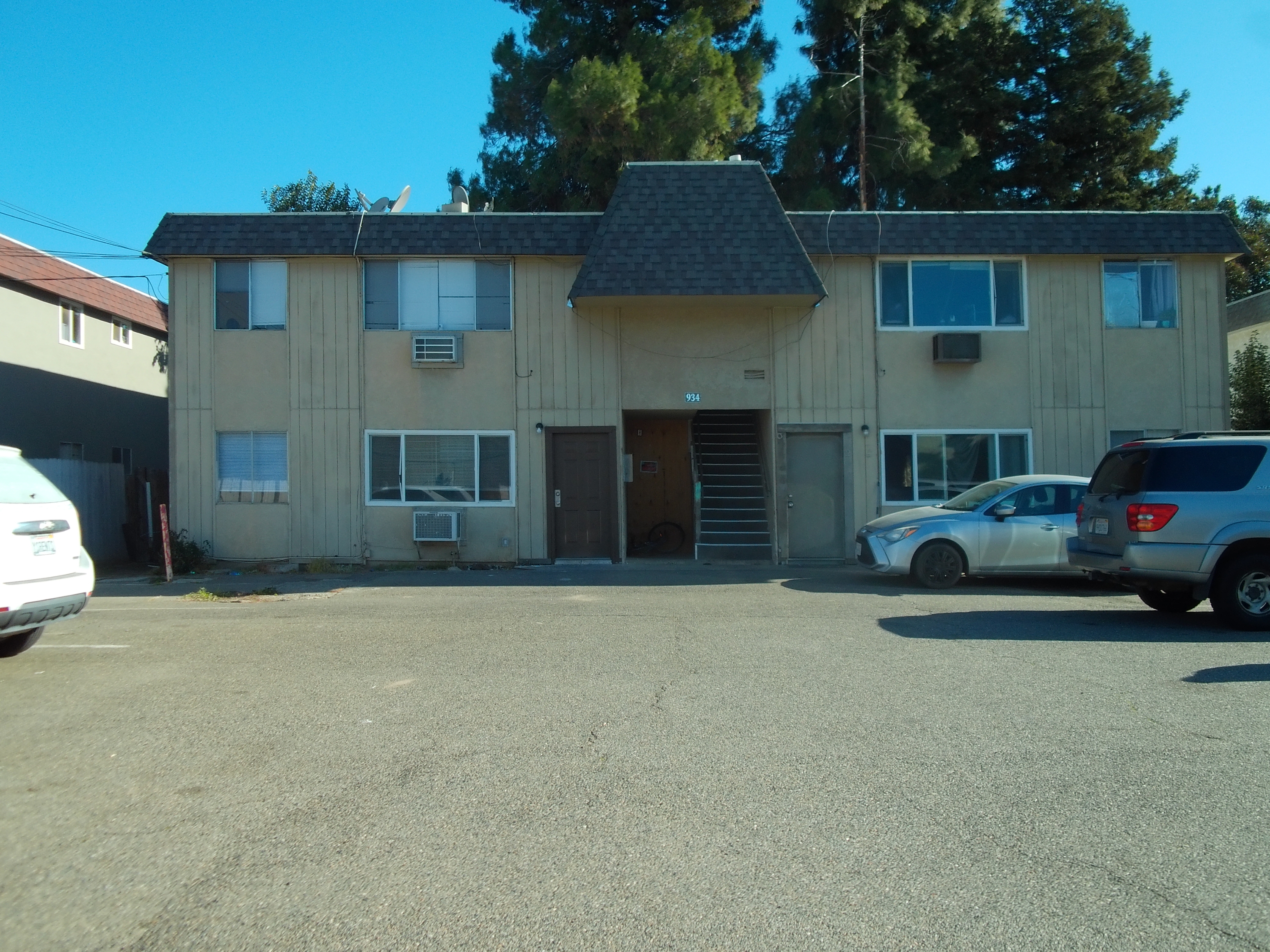 946 S. Barrett Road #3