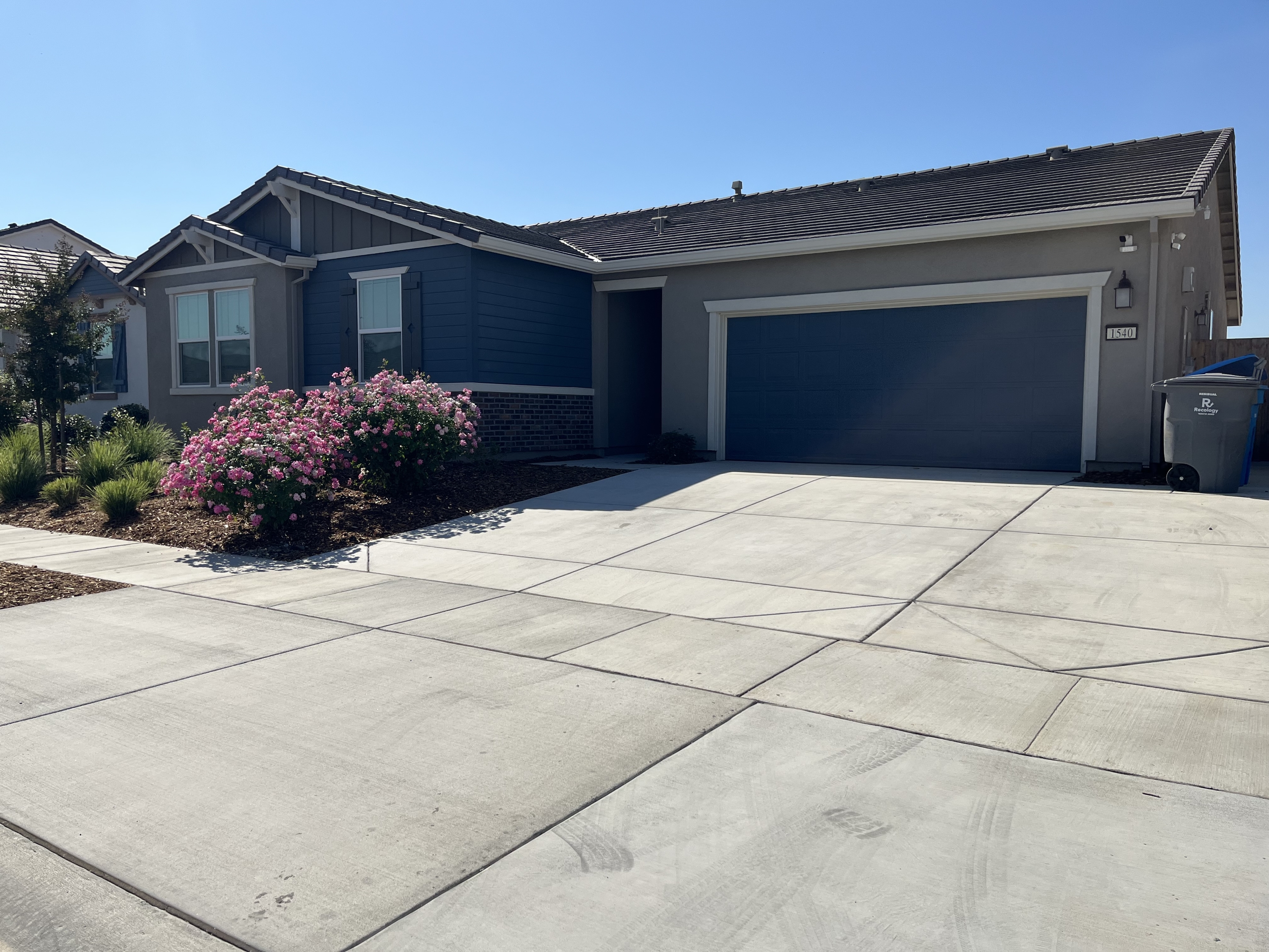 1540 Minories Drive